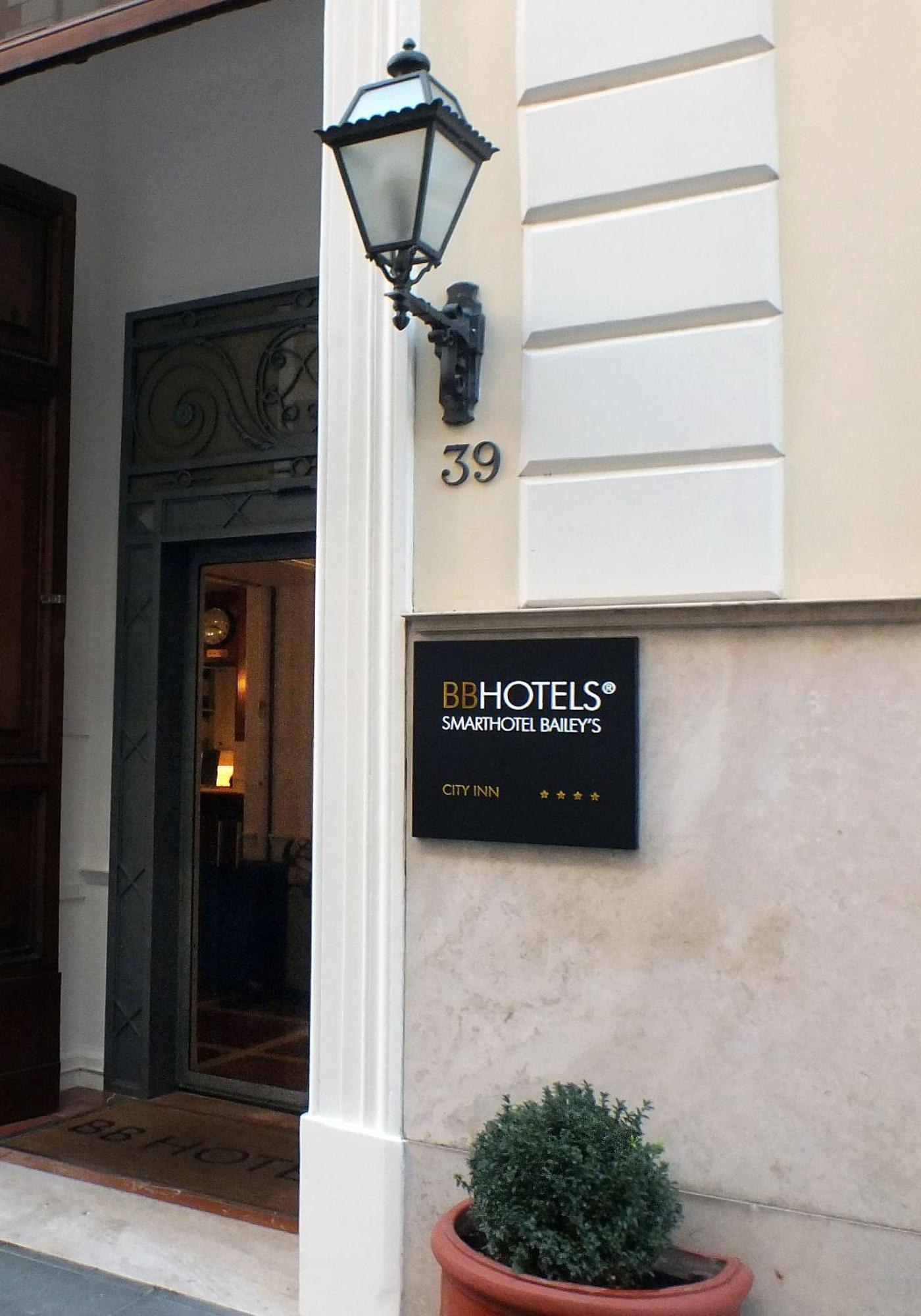 Bb Hotels Smarthotel Bailey'S Rome Exterior photo